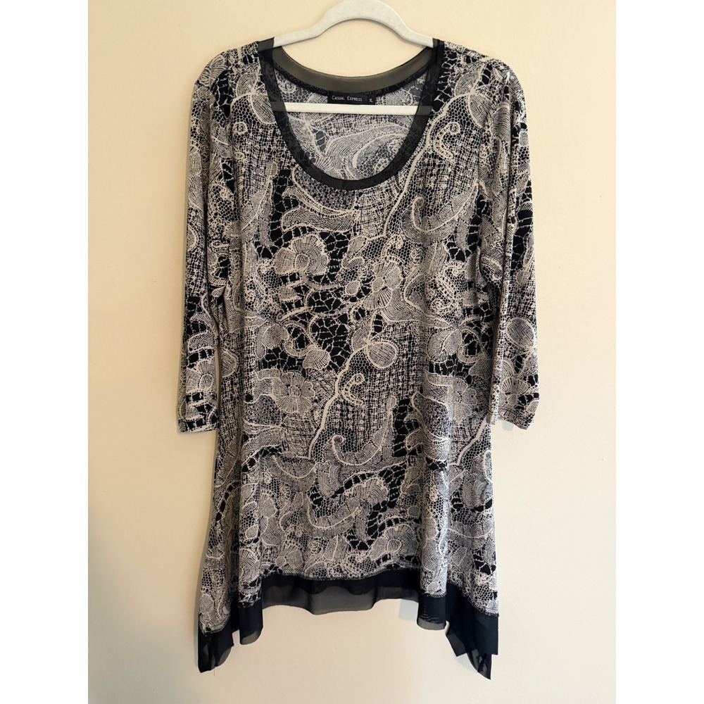 Casual Express Womens XL Black Cream Lace Print Tunic Top Sheer Hem